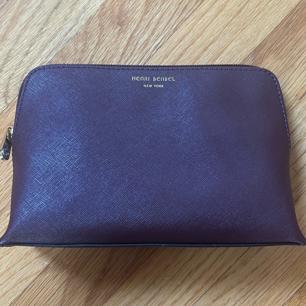 Henri Bendel make up case